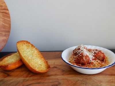 Munchie Magic Virginia food spaghetti and meatballs and sauce and garlic bread